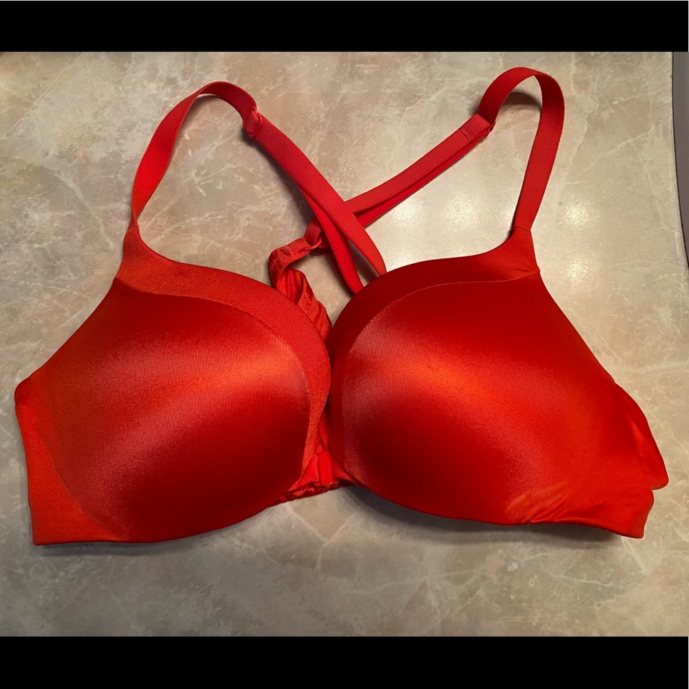 Victoria’s Secret Push Up Bra (34A)